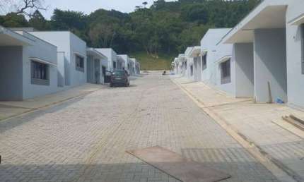 Casa á venda em condomínio no Bairro Paraiso da Usina- Atibaia