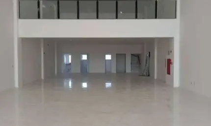 Aluga-se Salão  comercial de 977 m² - no centro de Atibaia/SP