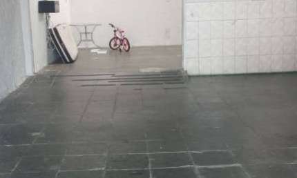 Venda ou locação de um Salão comercial  já com uma casa em Jundiaí.