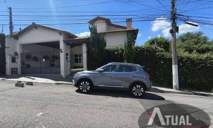 Linda casa a venda em Atibaia a 500 mts da Lucas valor 1.590,000,00