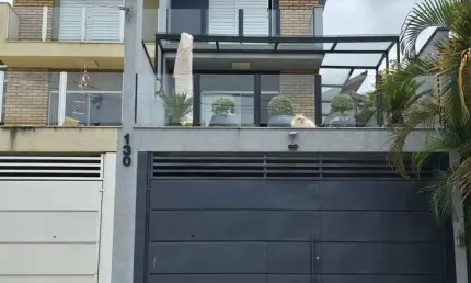 Casa a venda em Atibaia próximo da Lucas  valor  950,000,00