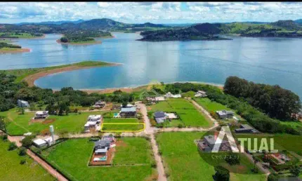 Terreno com 1.023m² à venda em condômino fechado -Piracaia