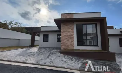 Casa a venda em  condomínio Atibaia ao lado da Lucas valor 900.000.00.