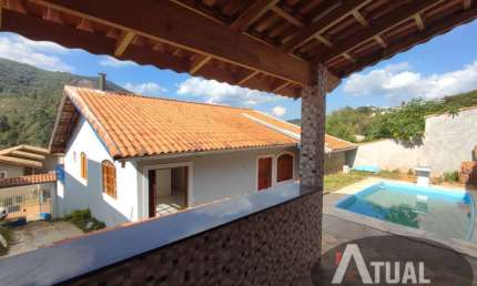Casa à venda - 101 m², Com 03 Dormitórios - em Terra Preta - Mairiporã/SP