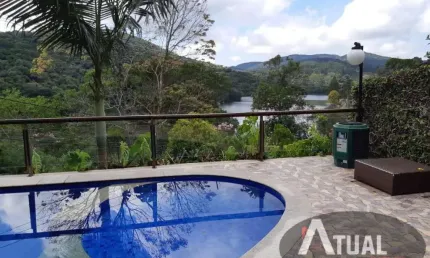 Casa á venda - 400 m² -  condomínio em Atibaia no bairro do portão