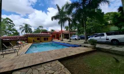 Imperdível Casa em Condomínio à Venda em Cotia-SP, Parque Rizzo: 5 Quartos, 3 Suítes, 1 Sala, 5 Banheiros, 21 Vagas, 298,20m²!
