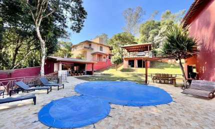 Impecável casa em condomínio de luxo em Carapicuíba-SP, Chácara dos Lagos: 4 quartos, 4 suítes, 1 sala, 5 banheiros, 4 vagas, 1.400m².