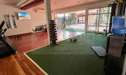 Espetacular Casa à Venda em São Paulo-SP, no Jardim Guedala: 4 Quartos, 5 Banheiros, 8 Vagas de Garagem!