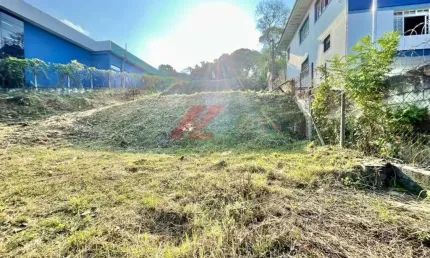Terreno à venda ou locação em Cotia-SP, Parque São George! 1.319,00 m² de área! ESTUDA PERMUTA