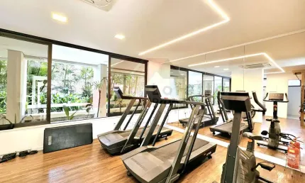 Campo Belo Apartamento à Venda Recém Reformado com Varanda Gourmet 202 m² - 4 quartos sendo 3 suítes - 3 vagas.