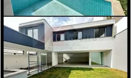Venda Condomínio: Casa Moderna de Luxo c/ 3 Suítes e 3 Vagas no Campo Belo, São Paulo - SP!