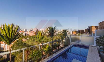 Casa de luxo no Real Parque: 4 suítes, 3 salas, vista incrível. Agende sua visita agora!