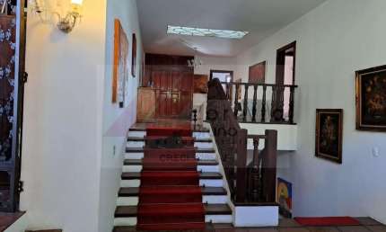 Jardim Guedala ao lado da Cidade Jardim. 4 dormitórios 2 suítes escritório .