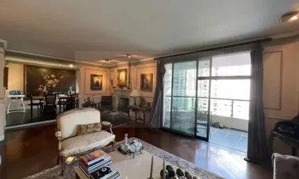 Imperdível! Apartamento de Luxo no Itaim Bibi, São Paulo-SP: 3 quartos, 3 suítes, 2 salas, 6 banheiros, 4 vagas, 220m². Venda ou Locação!