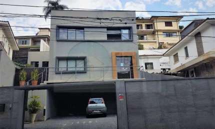 PACAEMBU, CASA COMERCIAL 420M² AU/420M² AT/ 14M² DE FRENTE, recepção, área de café, 6 salas e um salão em vão livre , 5 banheiros, 11vagas.