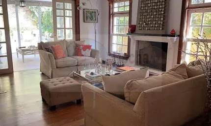 Jardim leonor 550 m² - casa em rua fechada - 4 amplas suítes 4 vagas.