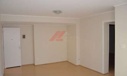 Apartamento à venda em Diadema-SP, no Centro: 2 quartos, sala, 2 banheiros, vaga de garagem, 78m² de área. Imperdível!