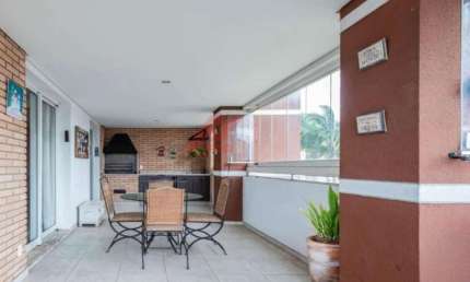 Apartamento de luxo com 4 suítes e 4 vagas na Vila Andrade, São Paulo - SP: 261 m² de conforto e sofisticação!