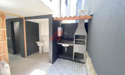 Imperdível! Casa em Condomínio à venda na Vila Ipojuca, São Paulo-SP: 2 quartos, sala, 2 banheiros, garagem e 90m².