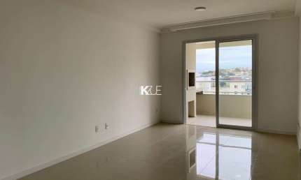 Apartamento com 3 quartos para alugar na Rua João Meirelles, --, Abraão, Florianópolis por R$ 3.500