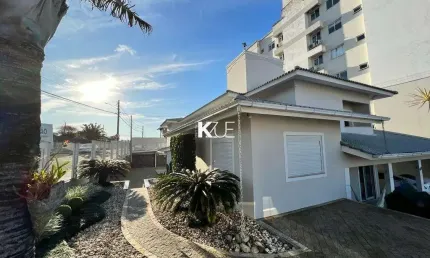 Casa com 3 quartos à venda na Rua Virgilino Ferreira de Souza, --, Barreiros, São José por R$ 2.698.000