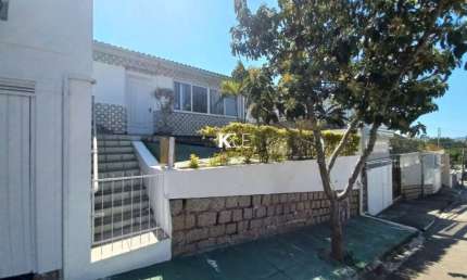 Casa com 3 quartos à venda na Rua Eliseu Guilherme, --, Coqueiros, Florianópolis por R$ 1.200.000