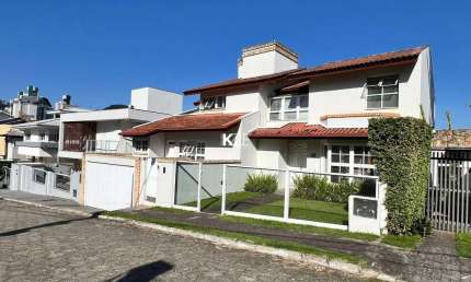 Casa com 3 quartos à venda na Rua Doutor Celso Nicodemus Lopes, --, João Paulo, Florianópolis por R$ 3.100.000