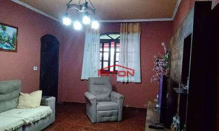 Casa com 3 quartos para alugar na Rua Benedito Carlos Brunini, 556, Jardim São Miguel, São Paulo