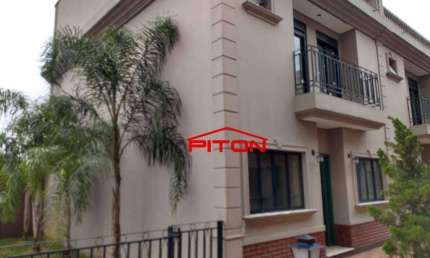 Casa em condomínio fechado com 3 quartos para alugar na Rua Padre João, 806, Penha, São Paulo