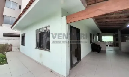 Casa com 3 quartos à venda na Rua José DalNegro, 670, Braga, São José dos Pinhais, 72 m2 por R$ 400.000