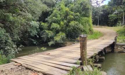 Chácara / sítio com 1 quarto à venda na Rodovia Br376, 00, Vossoroca, Tijucas do Sul, 145200 m2 por R$ 250.000