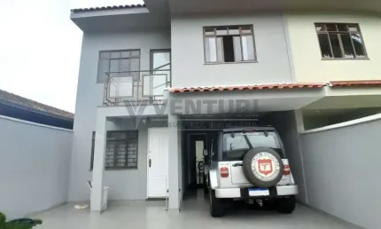 Casa com 3 quartos à venda na Rua Tomás de Aquino, 20, Aristocrata, São José dos Pinhais, 102 m2 por R$ 595.000