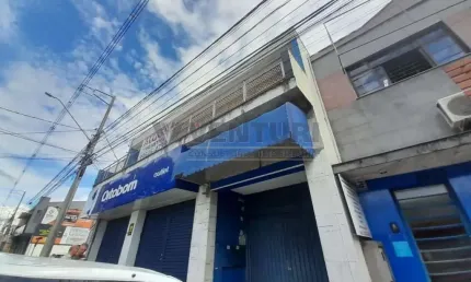 Sala comercial com 7 salas para alugar na Rua Visconde do Rio Branco, 10508, Centro, São José dos Pinhais, 444 m2 por R$ 4.000