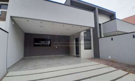 Casa com 3 quartos à venda na Rua Mahatma Gandhi, 34, Aristocrata, São José dos Pinhais, 135 m2 por R$ 1.089.000
