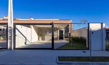 Casa com 3 quartos à venda na Rua Pitágoras, 55, Aristocrata, São José dos Pinhais, 148 m2 por R$ 990.000