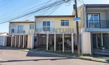 Casa com 3 quartos à venda na Travessa Tereza Francisca Dissenha Conque, 20, Aristocrata, São José dos Pinhais, 135 m2 por R$ 690.000