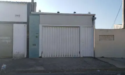 Casa com 3 quartos 2 banheiros a venda no Jardim Santa Lucia em Campinas-SP