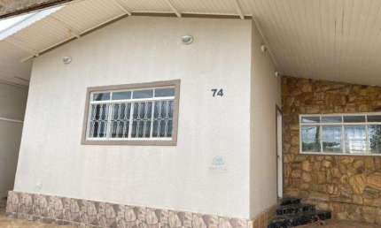 CASA TÉRREA COM EDÍCULA À VENDA NO JARDIM DO NERY EM CAMPINAS-SP.
