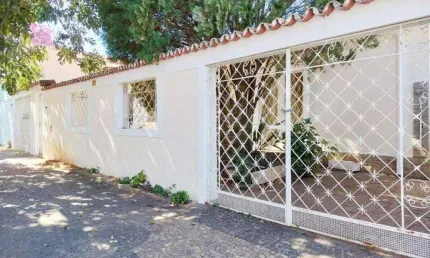 CASA À VENDA COM 4 QUARTOS, 1 SUÍTE NO TAQUARAL EM CAMPINAS/SP.