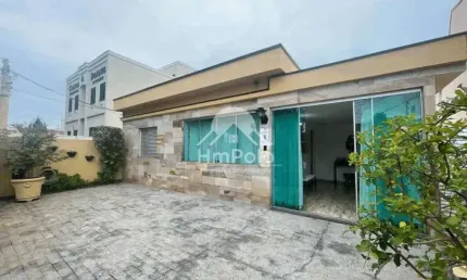 CASA À VENDA COM 3 QUARTOS, 1 SUÍTE E 3 VAGAS NO JARDIM NOSSA SENHORA AUXILIADORA EM CAMPINAS/SP.