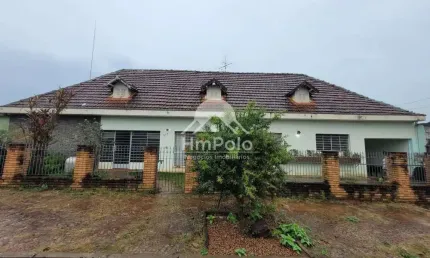 CASA À VENDA COM 4 QUARTOS, 2 SUÍTES E 3 VAGAS NO JARDIM NOSSA SENHORA AUXILIADORA/TAQUARAL EM CAMPINAS/SP.