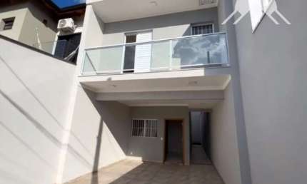 Casa sobrado com 3 suites a venda, no Parque Jambeiro, em Campinas/SP.