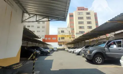 Terreno com estacionamento para venda, no Centro, em Campinas/SP