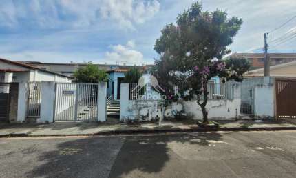Casa de frente independente no bairro Cidade Jardim em Campinas, São Paulo