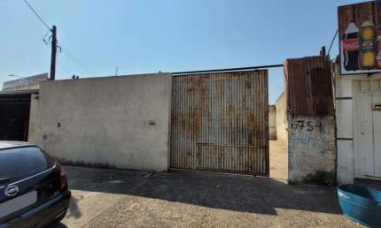 Casa comercial para locação no Jardim Campos Elíseos próximo ao balão do laranja em Campinas-SP.