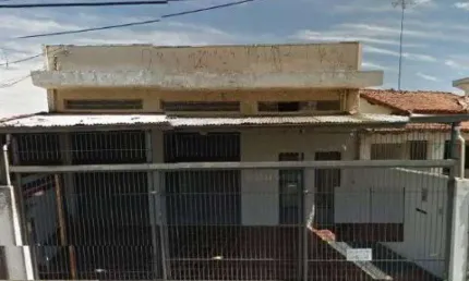 Prédio com salão na frente ótima localização no Jardim Chapadão em Campinas/SP