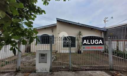 Casa de frente com 2 quartos 1 banheiro 2 vagas para aluguel no Taquaral em Campinas-SP