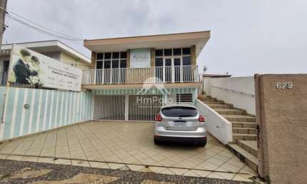 Casa assobradada à venda na Lagoa do Taquaral no Jardim Nossa Senhora Auxiliadora em Campinas, São Paulo