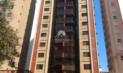 Apartamento à venda com 4 quartos  sendo 1 suíte no Bairro Cambuí em Campinas/SP