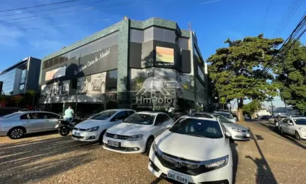 Prédio comercial com 4 andares 5 banheiros 100 vagas para venda ou locação no Jardim Chapadao em Campinas-SP